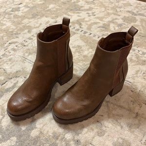 Mia Lug Sole Booties